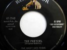 The SWEET SICK TEENS 45 The Pretzel / Agnes RCA VICTOR lbl DOO WOP e3981