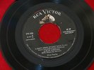 ELVIS PRESLEY EP SANTA BRING MY BABY BACK BLUE CHRISTMAS SANTA CLAUS IS    45