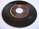 BETTY EVERETT - TOO HOT TO HOLD / I DON'T HURT ANYMORE - VEE-JAY