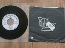 THIN LIZZY - DANCING IN THE MOONLIGHT  MEGA- RARE 1977 YUGOSLAVIAN  7