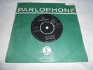 THE BEATLES - SHE LOVES YOU UK 7