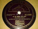GLENN MILLER And His Orchestra : IN THE MOOD  /  OUT OF SPACE.   UK 78rpm (1940)