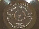 DERRICK HARRIOTT - MONKEY SKA rare UK 1965 / SKINHEAD REGGAE / SKA BEAT / VG++ 