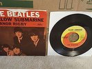 THE BEATLES YELLOW SUBMARINE ELEANOR RIGBY 45 DIE CUT PICTURE SLEEVE CAPITOL
