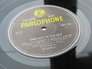 THE BEATLES  HELP     UK LP 1981  BLACK & YELLOW PARLOPHONE MONO PRESSING