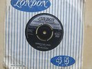 THE DELICATES Ronnie Is My Lover / Black And White Thunderbird UK 7