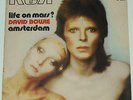 DAVID BOWIE     --- life on mars? ---