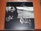 U2-THE JOSHUA TREE LP WITH REPLICA OF ALL BAND MEMBERS AUTOGRAPHS