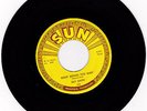 RAY SMITH 45 rpm record RIGHT BEHIND YOU BABY ..... SUN 298