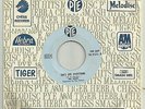 The Kinks Very RARE EX+ Lebanese 45 Day's LSN? 60's Mod Freakbeat Glam Psych