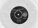BEN E KING   CRY NO MORE/ (THERE'S) NO PLACE TO HIDE  UK ATLANTIC  NORTHERN SOUL