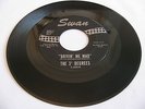THE 3 DEGREES - DRIVIN' ME MAD / LOOK IN MY EYES - SWAN