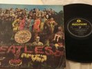 Sgt. Pepper LP The Beatles First UK Pressing 1/1 MONO PMC 7027 plays great