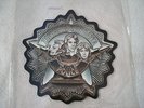 Police m- shapped disc de do do do de da da da