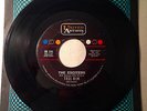 Original / THE EXCITERS / Tell Him & Hard Way To Go / 1962 UA 45 NM