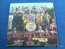 THE BEATLES - SGT. PEPPERS LP - MONO YELLOW/BLACK PARLOPHONE FIRST PRESSING?
