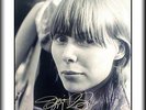 JONI.MITCHELL - MUSIC LEGEND - ORIGINAL HAND SIGNED AUTOGRAPH