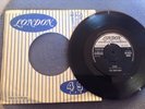 THE EMOTIONS - ECHO rare UK 1962 / DOO WOP / LONDON RECORDS / NEAR MINT