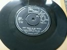 just walk in my shoes / im loosing you Gladys Knight & The Pips Tamla Motown 7