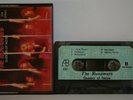 The Runaways  Queens Of Noise  Kassette Cassette MC Tape see Photo's