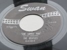 THE BEATLES ORIG 1963 USA SWAN  45  SHE LOVES YOU