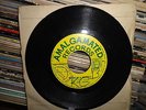 REGGAE '45 RECORD SOUL SISTER Wreck A Buddy/THE PIONEERS Who The Cap Fit w/video