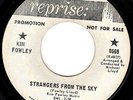CALIFORNIA '67 UFO GARAGE PSYCH 45 - KIM FOWLEY - STRANGERS FROM THE SKY - HEAR
