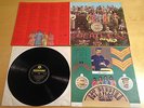 THE BEATLES - SGT PEPPERS LONELY HEARTS 12