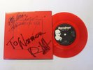 TONES ON TAIL Lion/ Go  45 Beggars Banquet Rec. BEG-109 UK 1984 VG+ SIGNED B5