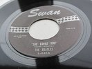 THE BEATLES ORIG 1963 USA SWAN  45  SHE LOVES YOU