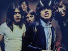 AC/DC HIGHWAY TO HELL CLASSIC 12