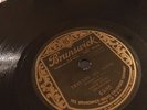 78 RPM HOT DANCE Isham Jones Or Travelin All ALone/I Keep Remembering Bruns 4985