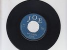 JOE/ BUT OFFICER, REGGAE ON THE SHORE -  DICE THE BOSS  (69 SKINHEAD   7