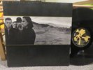U2 - THE JOSHUA TREE - VINYL LP   GATEFOLD COVER  LYRIC INSERT VG+/VG++ ORIGINAL