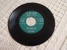 STEVE MILLS ON THE STREETS OF NEW YORK CITY/NOTHING TO DO WITH LOVE LEAF 852 M-