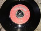 The BEATLES. UK DEBUT. LOVE ME DO  1962 REAL 1ST PRESS 45R 4949  No Made in GB.