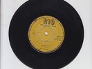 RIO/ WALK DOWN THE AISLE, SO BAD   -   THE UPSETTERS (SKA GROUP) (65 SKA  7