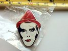 DAVID BOWIE -  V&A EXCLUSIVE - ASHES TO ASHES ALADDIN SANE - RARE PIN BADGE