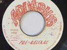 HERMAN CHIN LOY - NEW LOVE / AUGUSTUS PABLO - THE MOOD - AQUARIUS ( REGGAE 7 )