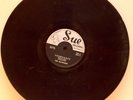 THE MATADORS Vengence/Pennies From Heaven SUE 700 78 RPM Rare Vocal Group
