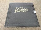 Pearl Jam - Vitalogy [Vinyl] 180 Gram (Damaged Sleeve)