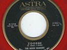 Repro Rockin instros The Noise Makers ASTRA 102 Zoobee / Panic ? red wax