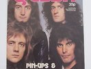 QUEEN  :  VINTAGE  1976 GROUP PIN-UPS & GIANT POSTER  -  FREDDIE MERCURY