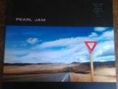 PEARL JAM Yield Vinyl LP Die Cut Sleeve + Sticker EPC 4893651