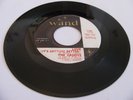 THE GROOVE - LOVE (IT'S GETTING BETTER) / THE LIGHT OF LOVE - WAND