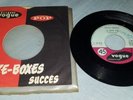 45t sp juke box JOHNNY HALLYDAY  45 810 tu parles trop