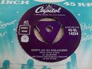 AL MARTINO: DON'T GO TO STRANGERS 1955 THICK TRI CAPITOL 45 RPM EX-