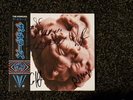 The Horrors- V new album Fully hand signed.