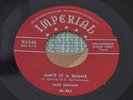 FATS DOMINO 45 RPM AIN'T THAT A SHAME / LA-LA