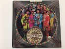 LP PICTURE DISC THE BEATLES Sgt. Peppers CAPITOL SEAX-11840 VG+/VG